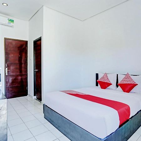 Oyo 90456 Moh Yamin Residence Balian Exterior foto