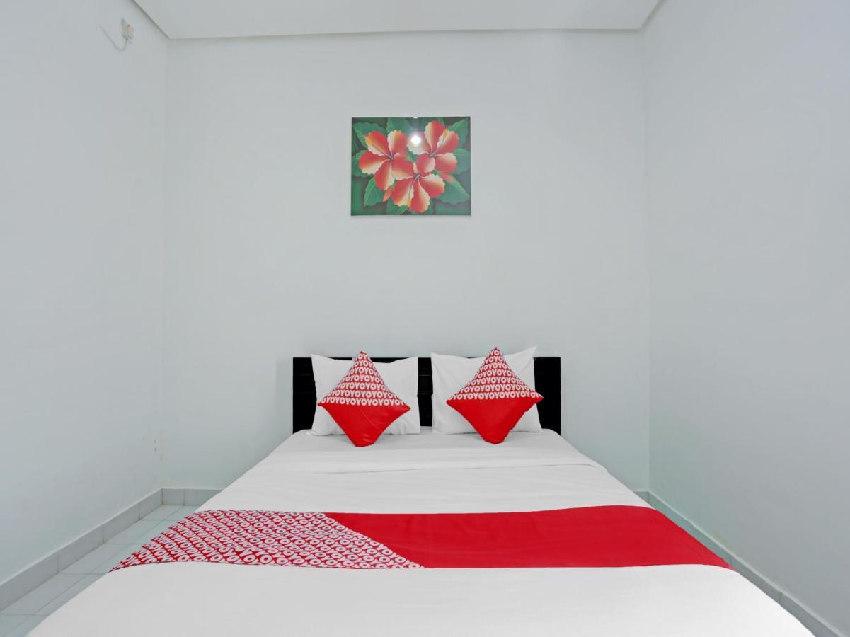 Oyo 90456 Moh Yamin Residence Balian Exterior foto
